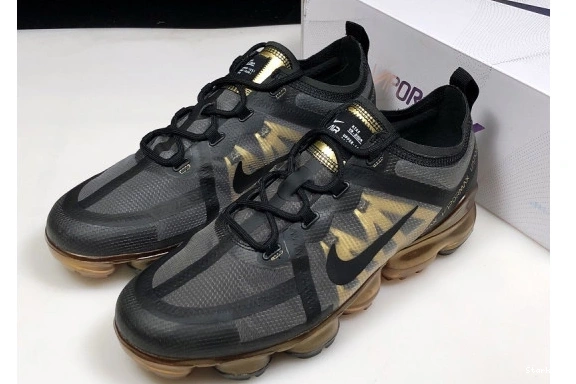 AIR AR6631-002 2019 METALLIC GOLD VAPORMAX BLACK 0117